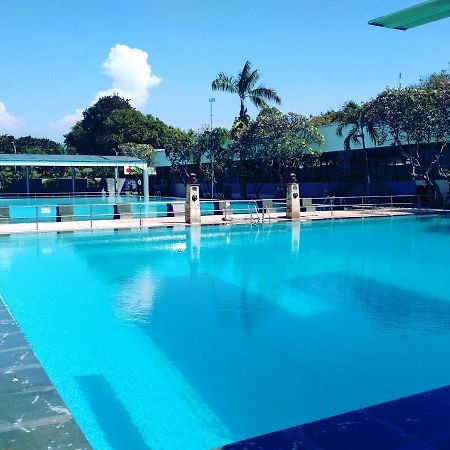 Graha Residen Serviced Apartments Surabaya Exterior photo