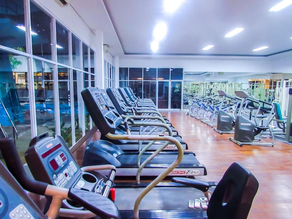 Graha Residen Serviced Apartments Surabaya Exterior photo