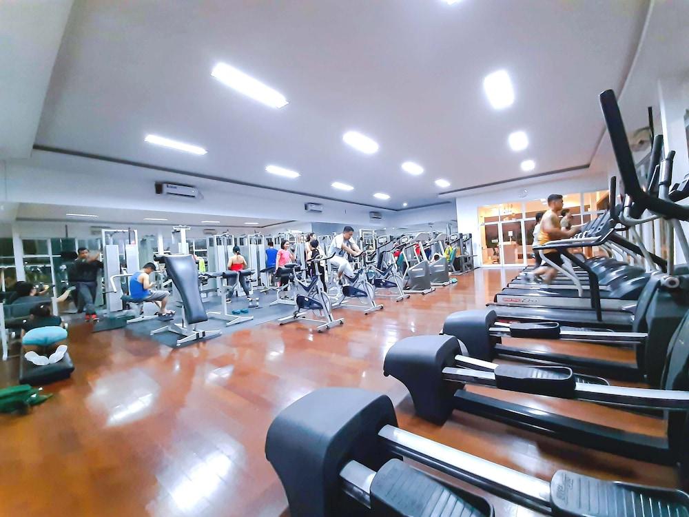 Graha Residen Serviced Apartments Surabaya Exterior photo