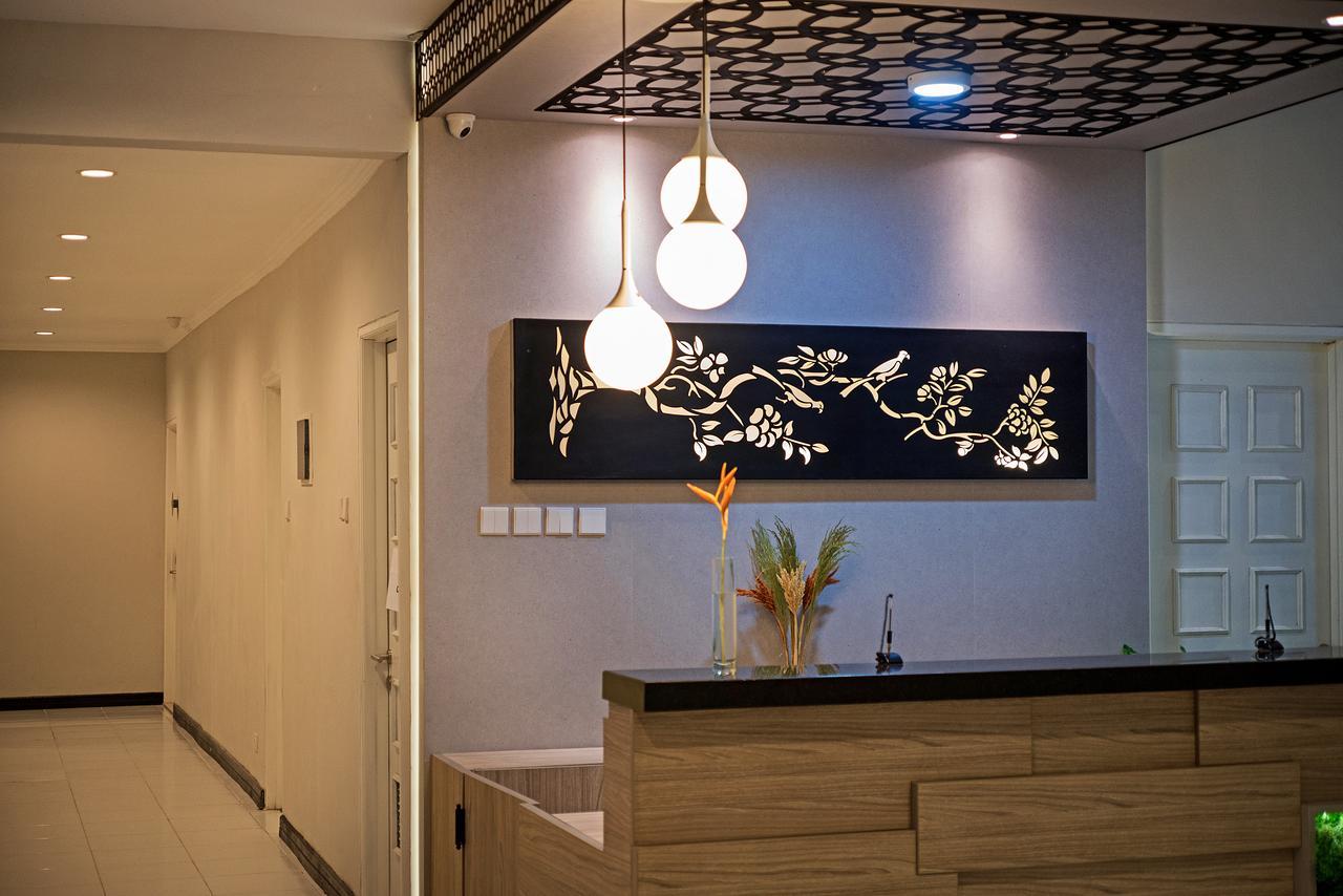 Graha Residen Serviced Apartments Surabaya Exterior photo