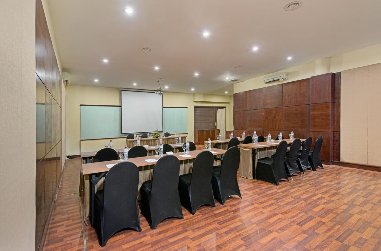 Graha Residen Serviced Apartments Surabaya Exterior photo
