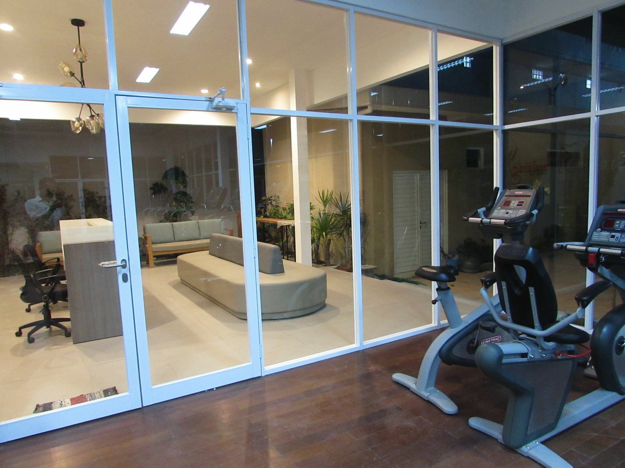 Graha Residen Serviced Apartments Surabaya Exterior photo