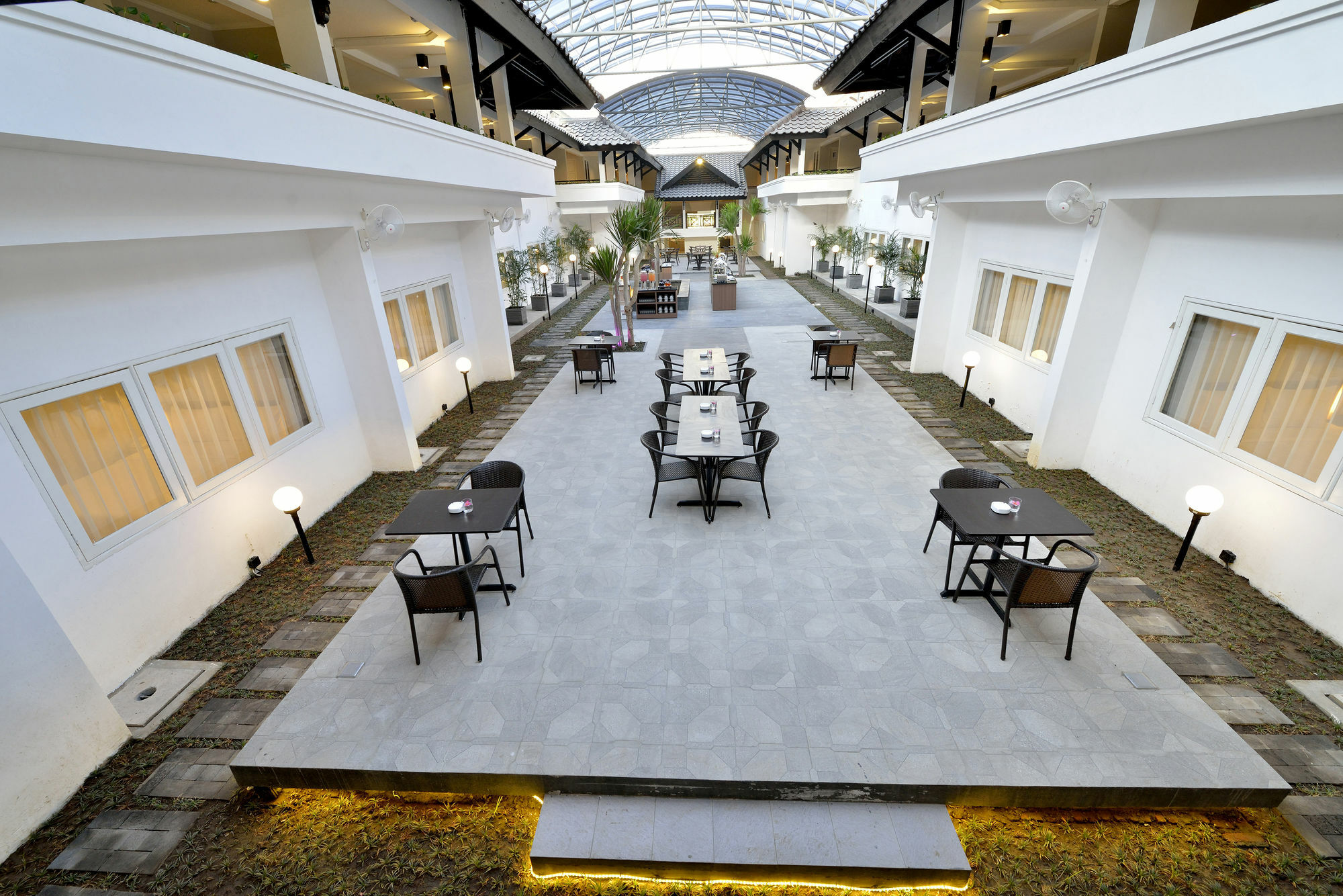 Graha Residen Serviced Apartments Surabaya Exterior photo