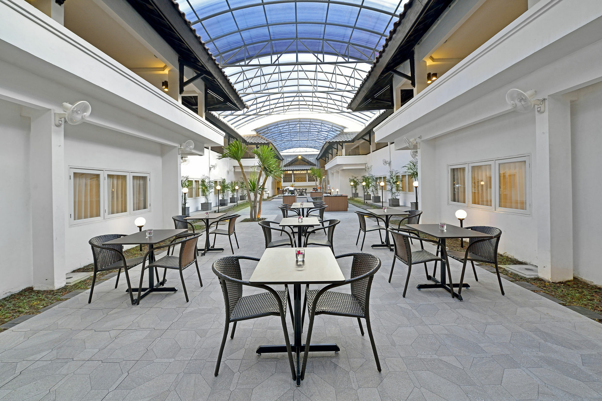 Graha Residen Serviced Apartments Surabaya Exterior photo